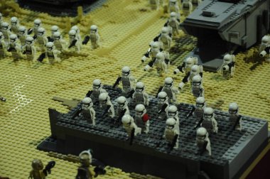 SELANGOR, MALAYSIA -30 Temmuz 2016: İlk Düzen Stormtroopers ordusu ve diğer Dtarwars karakter figürleri 
