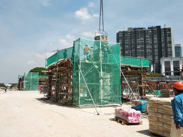 Kuala Lumpur Malaysia July 2019 Строительные Леса Установлены Строительной Площадке — стоковое фото