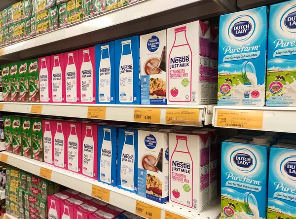 Seremban Malaysia Juli 2019 Bearbetad Och Färsk Mjölk Förpackad Papperslådan Royaltyfria Stockfoton