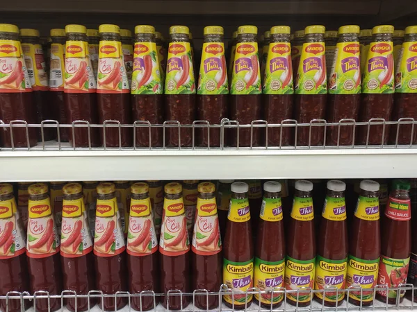 Kuala Lumpur Malásia Maio 2020 Foco Seletivo Ketchup Pimenta Nas — Fotografia de Stock