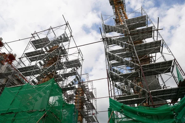 セレンバン マレーシア 2020年5月24日 工事現場における舞台 金属製のプラットホームからの一時的なアクセスと金属製の階段 — ストック写真