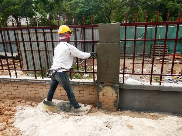 Kuala Lumpur Malaysia August 2018 Ziegelwände Die Von Bauarbeitern Mit — Stockfoto