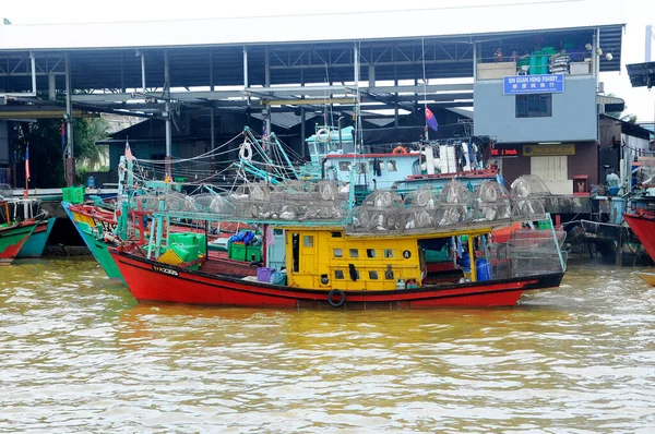 Mersing Malaysia Septembrie 2016 Mici Bărci Pescuit Andocate Jetty După — Fotografie, imagine de stoc