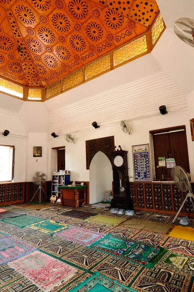 パタヤ 2019年7月10日 歴史的なクルセモスクは 丸い柱を持つレンガで作られています モスクはタイのパタヤ王国のユニークなイスラム文明を表しています — ストック写真