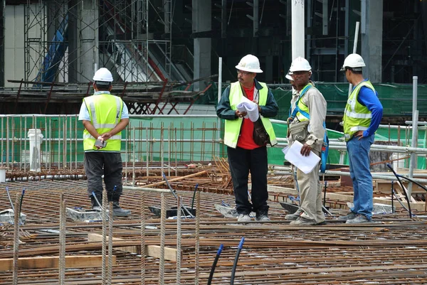 Malacca Malaisie Mai 2016 Les Travailleurs Construction Parlent Tenant Des — Photo
