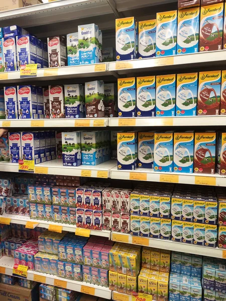 Seremban Malaysia Juli 2019 Bearbetad Och Färsk Mjölk Förpackad Papperslådan — Stockfoto