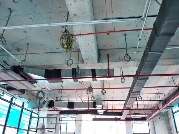 Kuala Lumpur Malaysia 2019年8月31日 建筑工地正在建造的空调和通风管道 散发冷空气及控制室内温度 — 图库照片