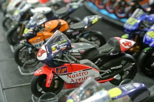 Kuala Lumpur Malaysia Června 2016 Miniatura Modelů Sportovních Motocyklů Stole — Stock fotografie