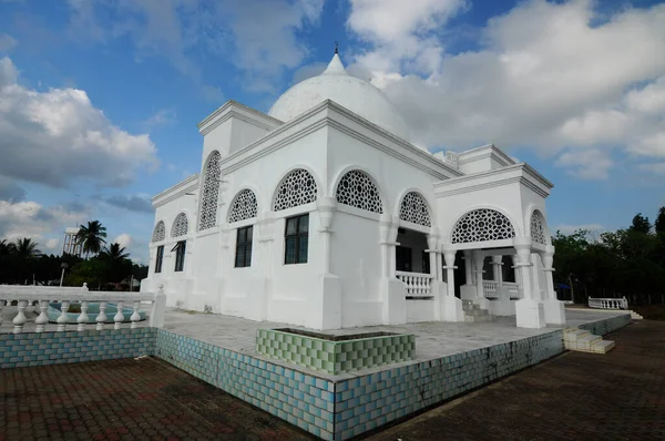 2014年3月28日 ブルネイ ダルサラーム モスク マレーシア ケランタン イスラム建築の要素を持つ古いモスクや小さなモスク — ストック写真