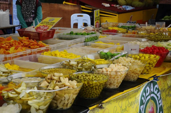 Frutas Que Foram Cortadas Conservadas Conserva Vendem Abertamente Mercado Ele — Fotografia de Stock