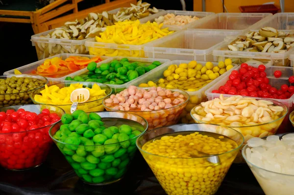 Frutas Que Foram Cortadas Conservadas Conserva Vendem Abertamente Mercado Ele — Fotografia de Stock