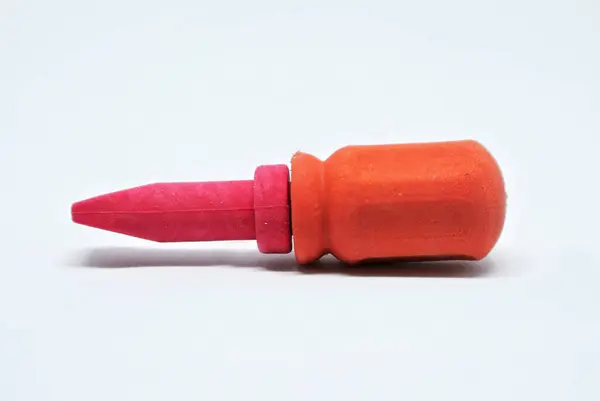 선택적 배경에 분리되어 빨강과 오렌지색 고무로 장난감스 드라이버의 — 스톡 사진