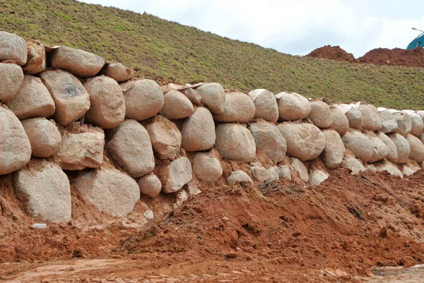 Stone Boulders Stacked Ground Used Retaining Walls Acts Resist Soil — Stock Photo, Image