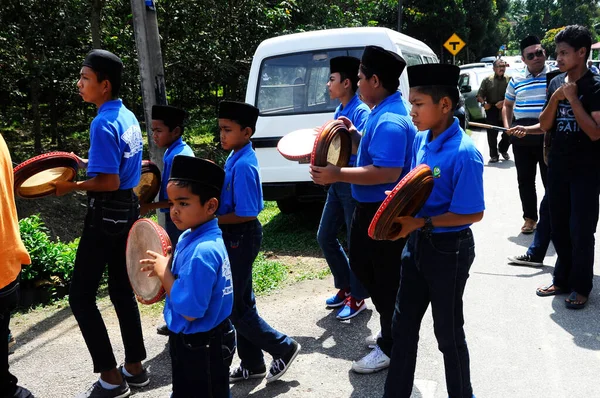 Kuala Lumpur Malaysia Marzo 2019 Ragazzo Gioca Kompang Durante Tradizionale — Foto Stock