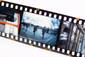 35mm foto film na bílém pozadí.