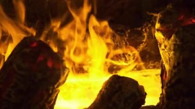 şöminede ateş kapatmak yavaş hareket