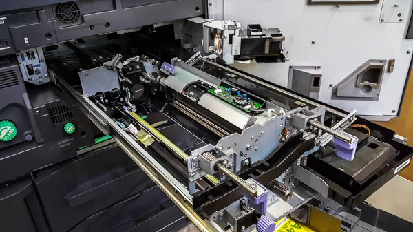 ulti fonksiyonlu yazıcı makinesi baskı için hazır, kopyalama.