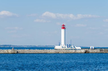 Odesa bağlantı noktası deniz feneri ile deniz manzarası