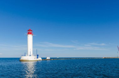 Odesa bağlantı noktası deniz feneri ile deniz manzarası