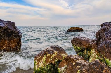 Ukrayna Odesa günbatımı sırasında deniz manzarası