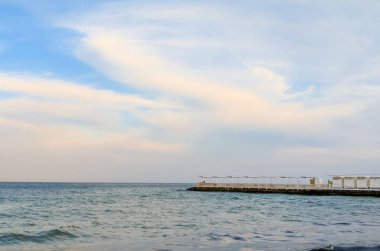 Ukrayna Odesa günbatımı sırasında deniz manzarası