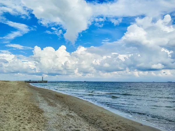 Mooie Hemel Het Strand Van Zee Het Herfst Seizoen — Stockfoto