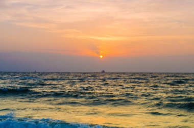 Odesa günbatımı yaz sezonu sırasında içinde deniz manzarası