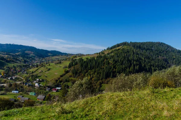 Karpaten Bei Sonnigem Herbstwetter — Stockfoto