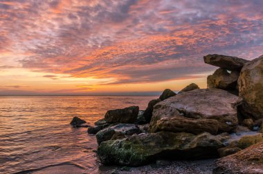 Odesa içinde deniz manzarası gündoğumu sonbahar sezonu sırasında