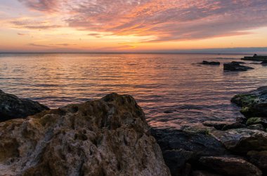Odesa içinde deniz manzarası gündoğumu sonbahar sezonu sırasında