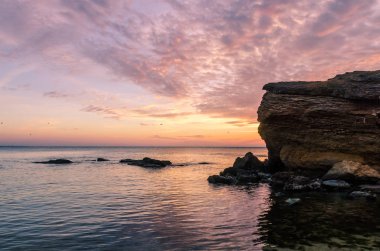 Odesa içinde deniz manzarası gündoğumu sonbahar sezonu sırasında