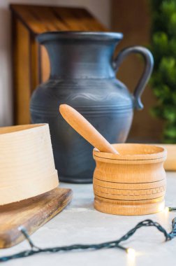 Yeni yıl süslemeleri ile mutfak tasarımı