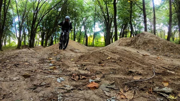 MTB bicycle on the trails in the autumn season