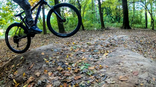 Amateur Rijder Paden Het Najaar — Stockfoto