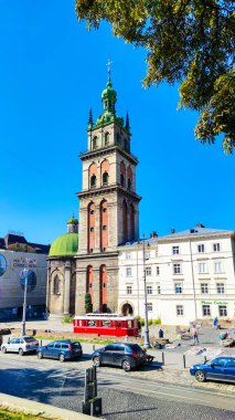 Yaz mevsiminde Lviv City Eski Mimarlık