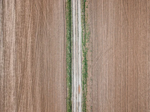 Kırsal Yolun Tarladan Geçen Havadan Aşağı Manzarası Tarıma Elverişli Alandaki — Stok fotoğraf
