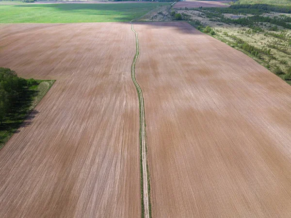 Kırsal Yolun Tarladan Geçen Havadan Bakış Açısı Tarıma Elverişli Alandaki — Stok fotoğraf