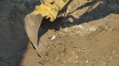 Çalışma Kupası Ekskavatör inşaat sitesinde.