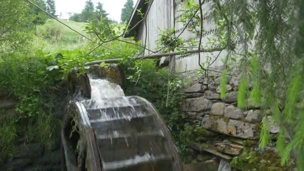 Wood Drag Deviate Watercourse Water Mill — Stock Video