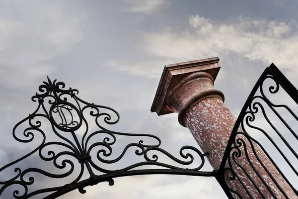 Face Une Élégante Entrée Château Français — Photo