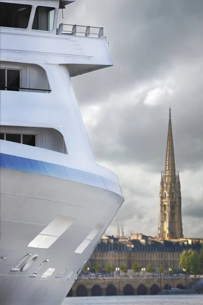 Kreuzfahrtschiff Hafen Von Bordeaux Frankreich — Stockfoto