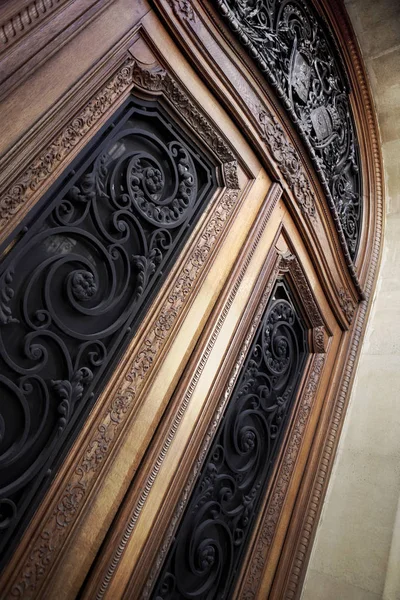 Trabajos Madera Hierro Forjado Una Puerta Una Mansión Francesa — Foto de Stock