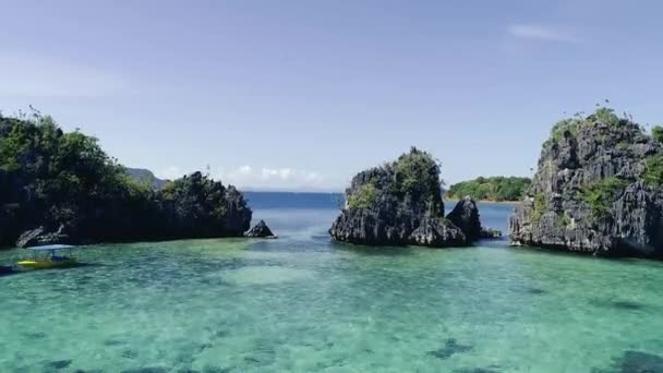 Den Perfekte Klippefyldte Paradis Phuket Antenne – Stock-video
