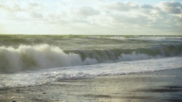 Beautiful Big Sea Waves Splashing Shore Slow Motion Shot — Stock Video