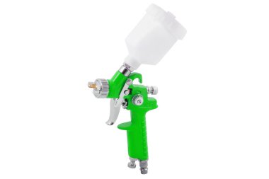 Yeşil sprey tabanca beyaz grupta izole edildi