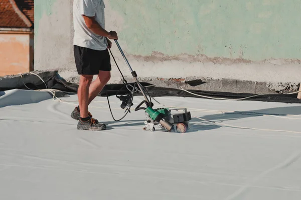 Worker Welding Pvc Roof Membrane Heater Welder Machine — Stock Photo, Image