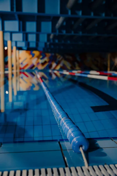 Piscina Competición Cubierta Con Carriles Natación —  Fotos de Stock