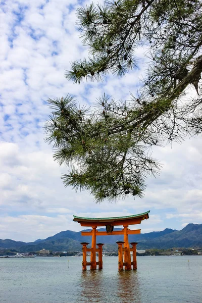 Portão Torii Flutuante Santuário Itsukushima Ilha Miyajima Hiroshima Japão — Fotografia de Stock