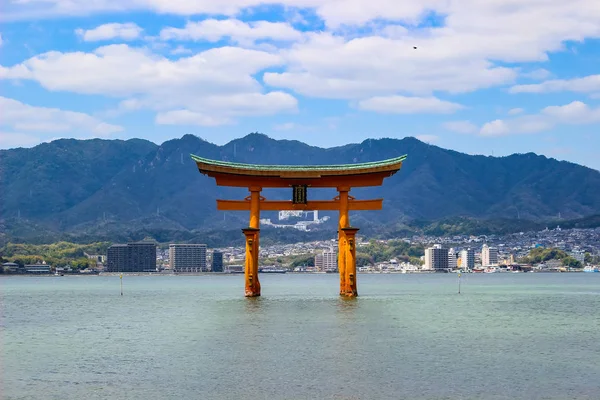 Portão Torii Flutuante Santuário Itsukushima Ilha Miyajima Hiroshima Japão — Fotografia de Stock