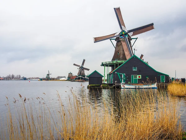 Ιστορικό Ανεμομυλοι Zaanse Schans Γειτονιά Στην Την Ολλανδική Πόλη Του — Φωτογραφία Αρχείου